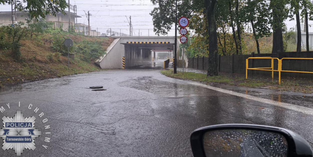 Zamknięty przejazd pod wiaduktem, ul. Częstochowska.. Fot. Archiwum UM Piekary