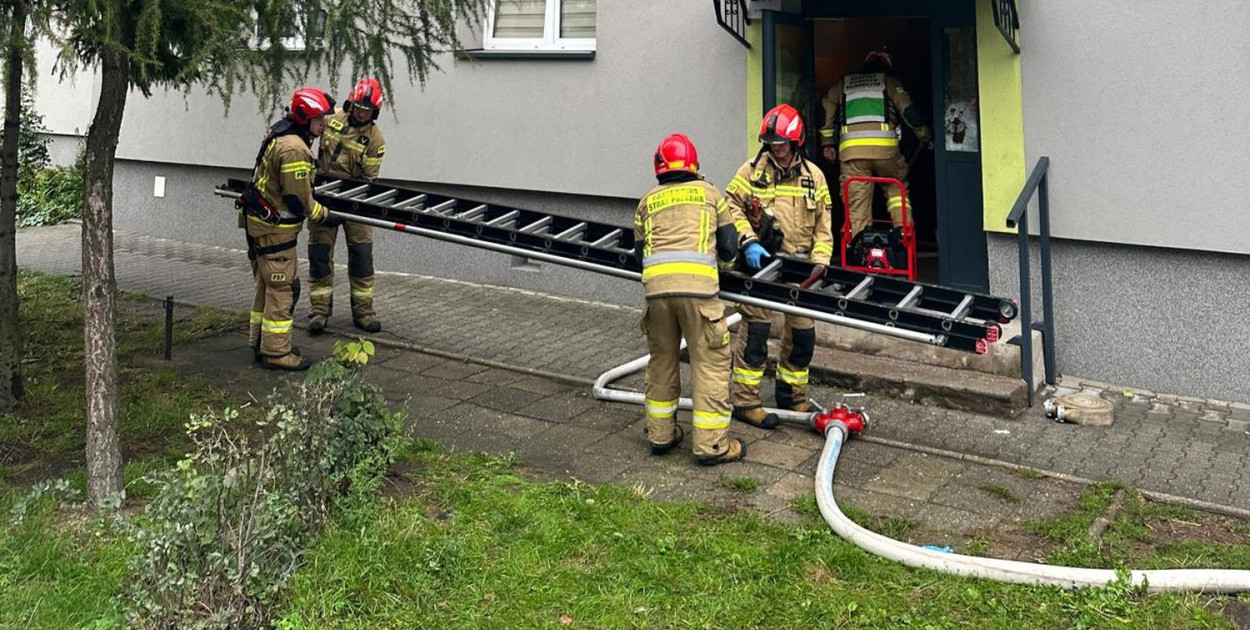 Śmiertelna ofiara pożaru w Piekarach Śląskich. Fot. Archiwum KM PSP w Piekarach Śląskich