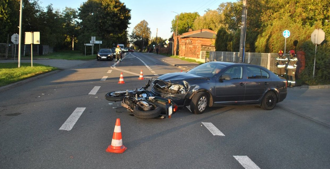 Tarnowskie Góry. 70-latek zajechał drogę motocykliście. Fot. Policja Tarnowskie Góry