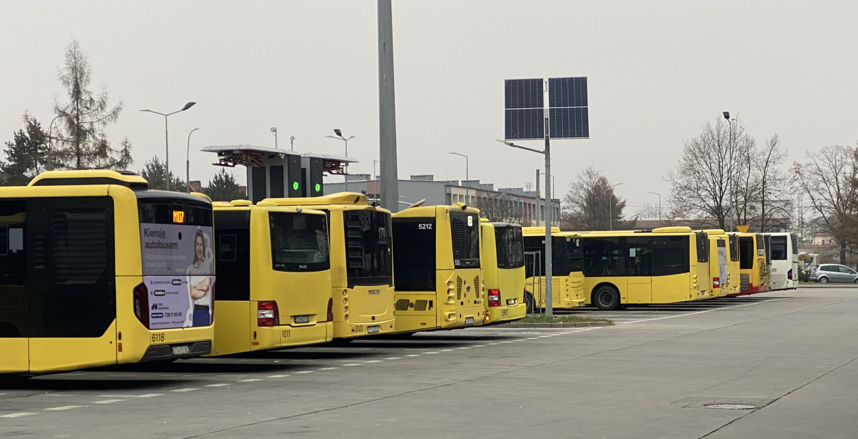 Autobusy GTV Bus nie będą mogły zatrzymywać się na dworcu w Tarnowskich Górach. Fot. Alicja Jurasz