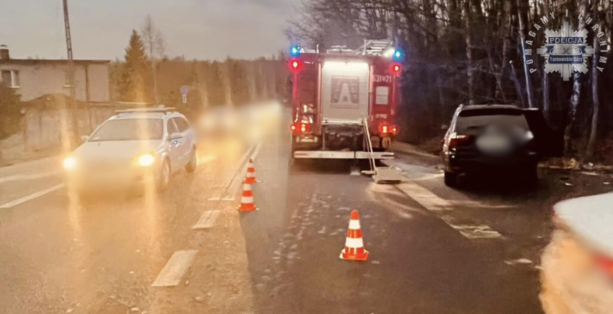 Kolizja na obwodnicy i ucieczka poszukiwanego. Zdjęcia: archiwum policji