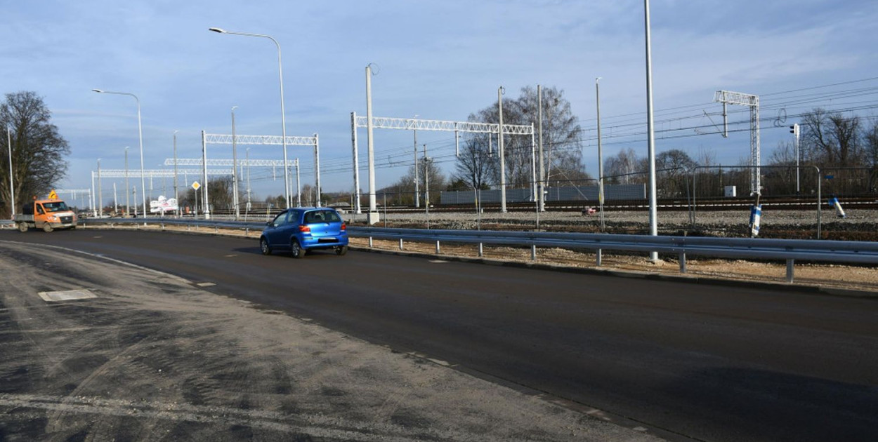 Radzionków. Nową drogą od soboty pojadą autobusy. Fot. Agnieszka Reczkin