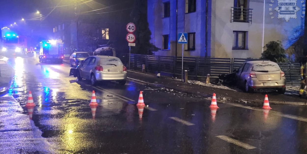 Tarnowskie Góry. Zderzenie aut na skrzyżowaniu. Fot, Archiwum policji