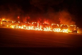 Spłonęło 10 autobusów. Sprawą zajmuje się policja-28964