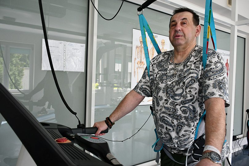 Nowoczesny sprzęt w GCR Repty pomaga postawić na nogi