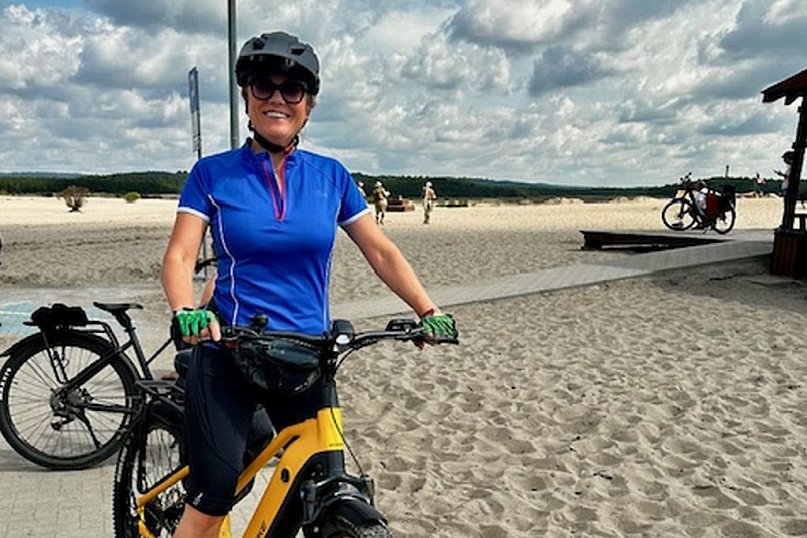 Biznes na obcasach. Księgowa w podróży i na rowerze