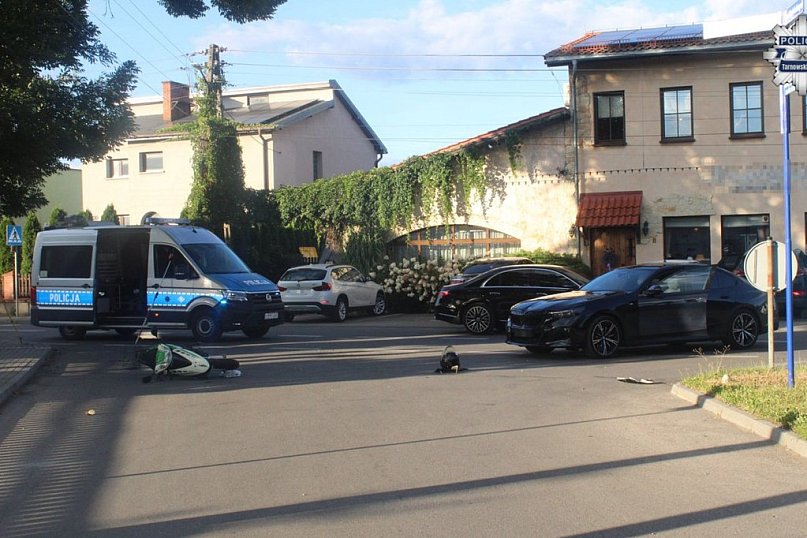 Świerklaniec. Kierowca bmw wjechał w motorowerzystę