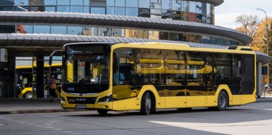 PKM Świerklaniec. Montaż systemu do liczenia pasażerów w 44 autobusach -49442