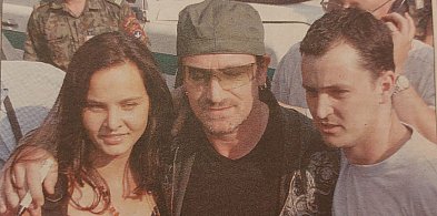 7 minut U2. Bono na lotnisku w Pyrzowicach. Pamiętacie?-50423