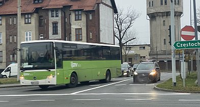 Tarnowskie Góry. Dlaczego mamy czuć się jak intruzi i wysiadać na peryferiach?-56149