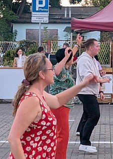 Zimowa potańcówka po świętach. Tarnogórska Hala zaprasza