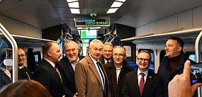 Nowe pociągi, radna i GCR Repty, urodziny seniorów