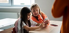 Szkoły bez telefonów? Jest zapowiedź zmian