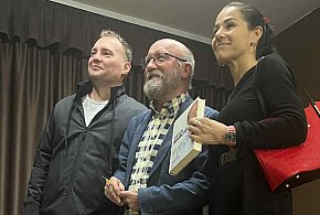 Na scenie czułem się większy. Artur Barciś z wizytą w Nakle Śląskim-66630