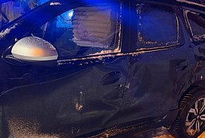 Powiat tarnogórski. BMW uderzyło w Dacię. 19-latek z mandatem