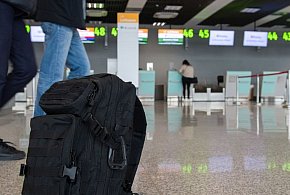 Lotnisko w Pyrzowicach. Ewakuacja 150 osób, mandat dla…