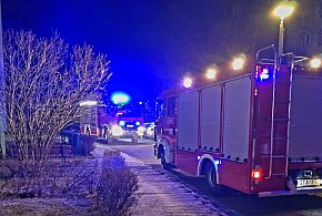 Tarnowskie Góry. Interwencja służb na Strzybnickiej. Starsza kobieta trafiła do...