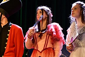 Radzionków. Dawno temu w Soplicowie. Mały jubileusz szkolnego teatru