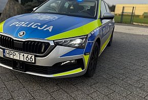 Tarnowskie Góry, os. Przyjaźń. Samochodem w hulajnogę