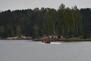 Alarm nad zalewem Nakło-Chechło: przewróciła się żaglówka