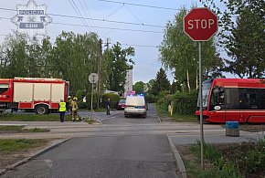 Wjechał prosto pod tramwaj. Nie przeżył