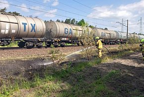 Powiat tarnogórski. Pożar nasypu kolejowego, w dwóch miejscach