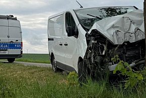 Powiat tarnogórski. Groźny wypadek. Trzy osoby trafiły do szpitala