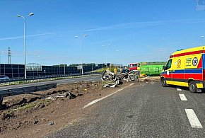 Poważne utrudnienia na autostradzie A4 w Gliwicach po wywróceniu się ciężarówki