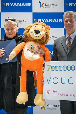 Lotnisko w Pyrzowicach. Siedmiomilionowa pasażerka-31577