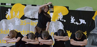 Szkoła Podstawowa nr 15 w Tarnowskich Górach świętuje 35-lecie [ZDJĘCIA]-66636