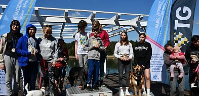 Biegi i podchody z psami nad Zalewem Nakło-Chechło