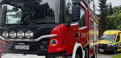 Powiat tarnogórski. Zasnął za kierownicą. Samochód wylądował w rowie