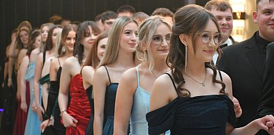 Studniówkowa noc uczniów szkoły rolniczej w Nakle Śląskim