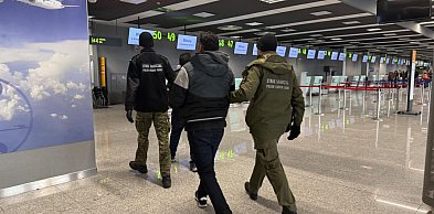 Katowice Airport. Wenezuelczyk chciał zwiedzać Sosnowiec, Kolumbijczyk...