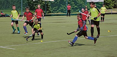 15 firm chce modernizować boisko hokejowe przy SP nr 8 w Tarnowskich Górach