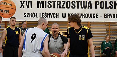 Brynek. Mistrzostwa Polski szkół leśnych w koszykówce