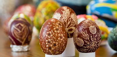 Tradycja kroszonkarstwa na Górnym Śląsku: znaczenie kolorów wielkanocnych jaj