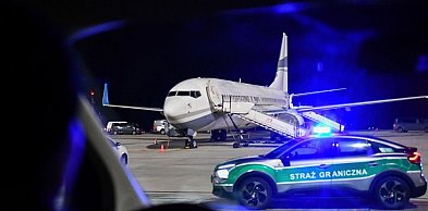 Katowice Airport. Zamiast polecieć do Egiptu, zaliczył kurs do policyjnej celi