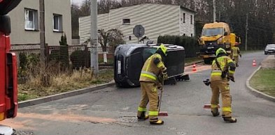 Zderzenie trzech aut na skrzyżowaniu w Tarnowskich Górach