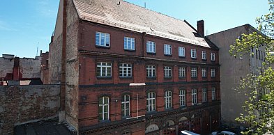 Mieszkania w centrum miasta. W budynku po remizie