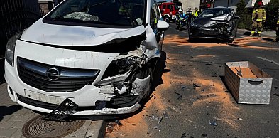 Tarnowskie Góry. Zderzenie aut na Radzionkowskiej