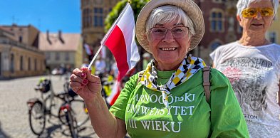 Dzień Flagi 2026 w Tarnowskich Górach. Rajd rowerowy i nordic walking