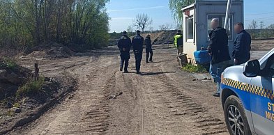 Piekary Śląskie. Śledztwo w sprawie odpadów przy ul. Konarskiego
