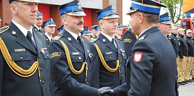 Strażacy świętowali. Uroczysty apel w piekarskiej komendzie