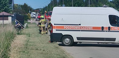 Powiat tarnogórski. Uszkodzona rura gazowa wystawała z ziemi