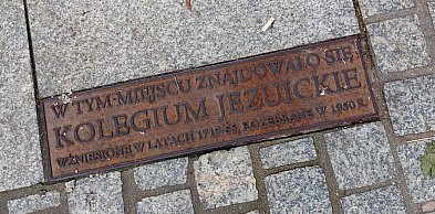 Tarnowskie Góry. Radny w sprawie skorodowanych historycznych tabliczek