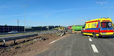 Poważne utrudnienia na autostradzie A4 w Gliwicach po wywróceniu się ciężarówki
