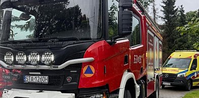 Powiat tarnogórski. Zasnął za kierownicą. Samochód wylądował w rowie