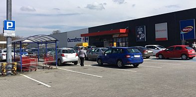 Tarnowskie Góry. 26-latka przyłapana na kradzieży alkoholu w Carrefourze