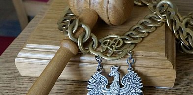 Świerklaniec. Zarzut gwałtu dla porucznika. Pokrzywdzoną jest 17-latka